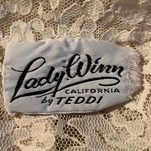 LADY WINN by TEDDI BLOUSE Size 38 - Picture 2 of 6